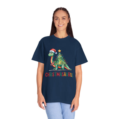 🦖 T-shirt unisexe teint en pièce « Happy Christmasaurus » - TC404
